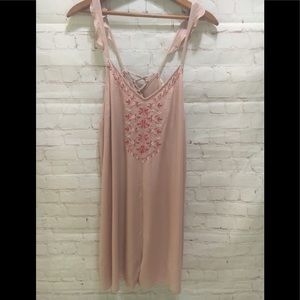 Romper New Aeropostale XL laced back embroidered